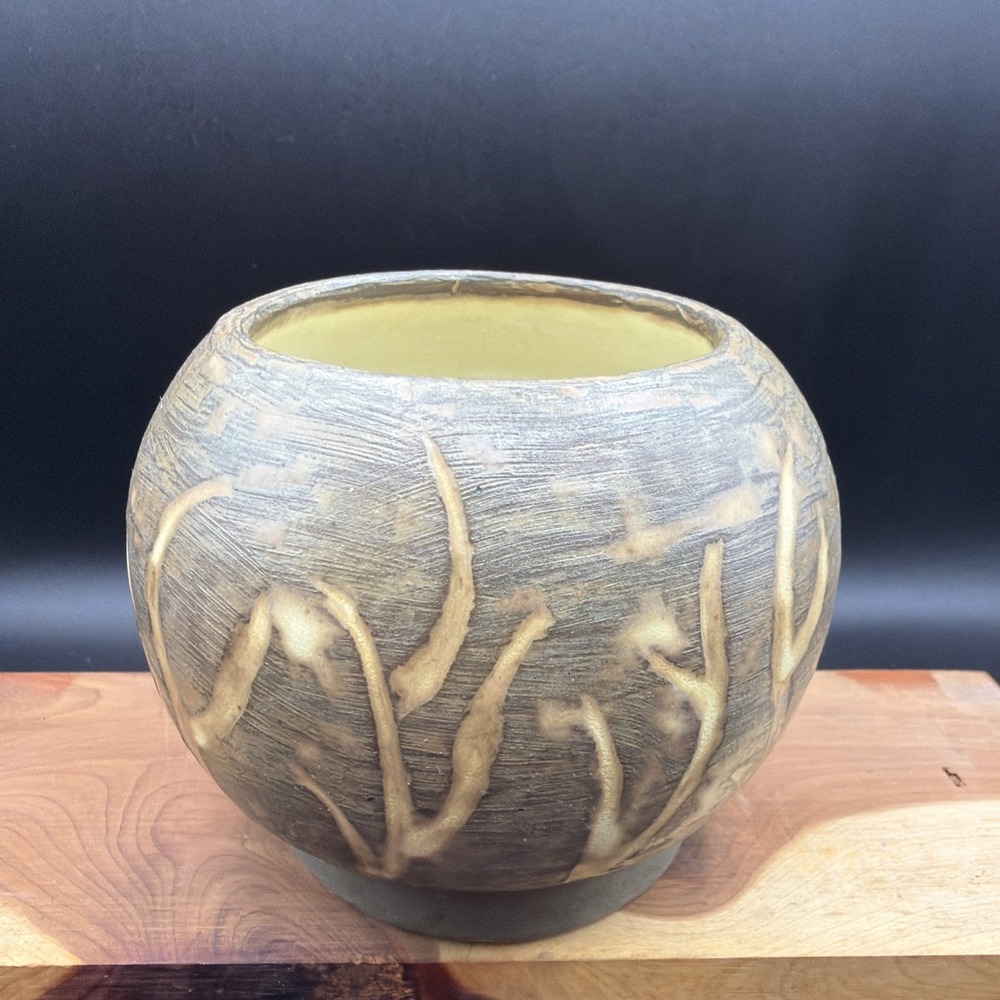 Vintage Handmade Ceramic Footed Vase Pot Natural Design 3.5 Inch Tall Signed